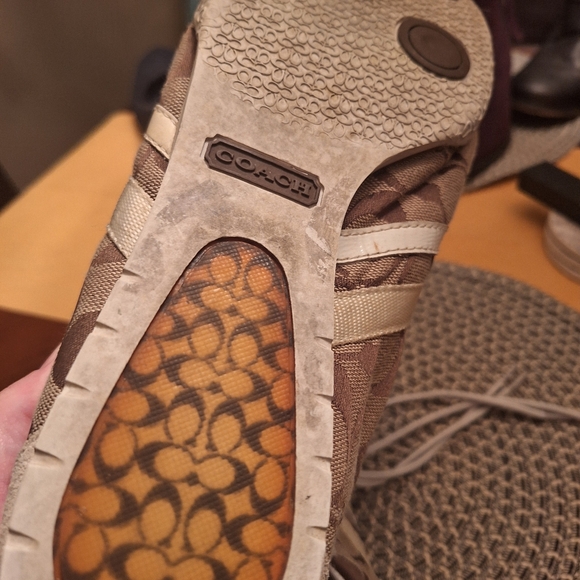 COACH signature katelyn classic sneakers suede cream tan size 10 - Picture 3 of 10